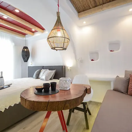 Naxos Island Escape Πλάκα